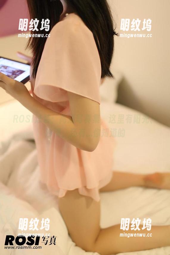 ROSI泳装：高清写真集，这里有阳光、沙滩，还有...你知道的