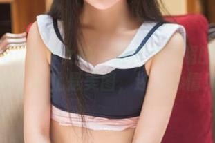 TouTiao头条女神 – 翻开周思超的豹纹图包,不止是美图,还有心情!
