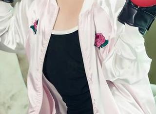 TouTiao头条女神 – 李由美的裸足,像云朵一样轻盈,免费图片随便拿!