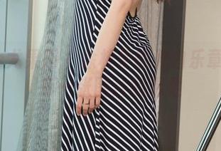 UGirls尤果网 – 徐梓伊的纯白乐章:定制每一张图片的温柔