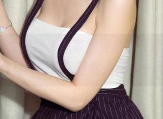 UGirls尤果网 – 从家居到心情，谭晓彤的花嫁写真壁纸，轻松点亮每一天！