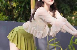 Xiuren秀人网 – 吃白菜的vi菜菜,长腿惊艳!高清原图让你目不转睛!