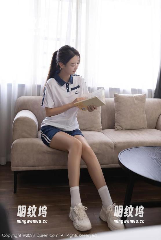 Xiuren秀人网-杨晨晨 Xiuren秀人网 - 牛气冲天!下载杨晨晨的奶牛写真集,感受一下另类的味道!