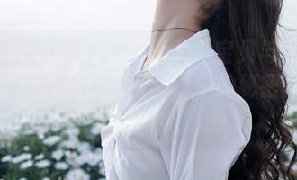 Xiuren秀人网 – 王俪丁小宝贝与无圣光学会了黑白的魔法，写真中的秘密就藏在那一瞬。