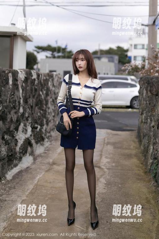 Xiuren秀人网-糯美子MINIbabe Xiuren秀人网 - 谁说内衣只能藏?来看糯美子MINIbabe的原图套图一起大曝光!
