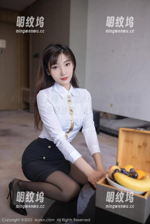 Xiuren秀人网-蕊蕊ruirui Xiuren秀人网 - 蕊蕊ruirui的海边奇遇记——从石头到沙滩,让每个壁纸都充满生机!