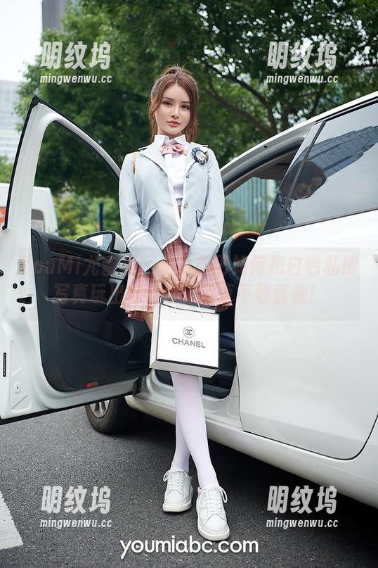 YouMi尤蜜荟-小热巴 YouMi尤蜜荟 - 看小热巴如何把白色私房写真玩出新高度,简直不敢直视!