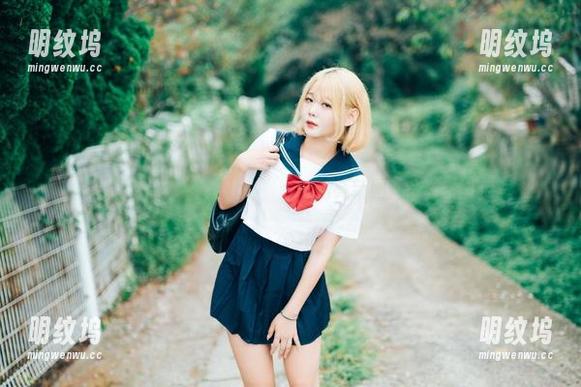 让人过目不忘，Zia(지아)的油亮新图片更新来啦！
