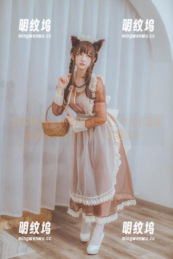 coser衣衣 想要拥有coser衣衣的风格?这套碧蓝航线柴郡旗袍的写真下载就等你来!