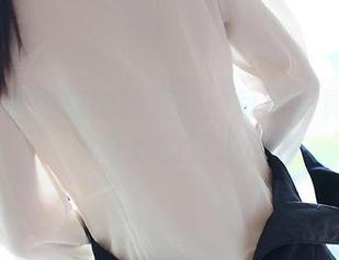 rosi – 追随恋恋的美脚：每张写真集都是一段奇妙的资源旅程
