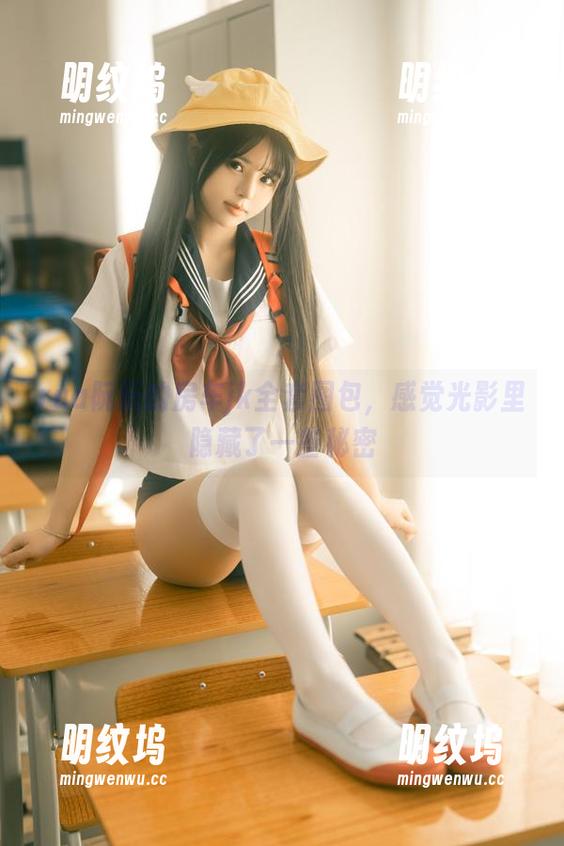 rua阮阮 rua阮阮的房车jk全套图包,感觉光影里隐藏了一些秘密