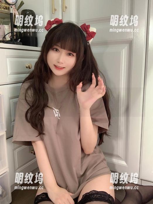 依依超级懒 依依超级懒的妹妹自拍,这高清壁纸分分钟让我陷入沉思!