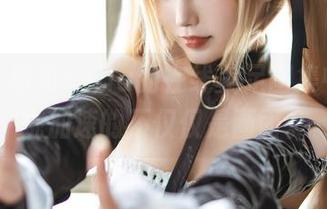 迷失在切切celia的在线美足图集中，心跳加速的不仅仅是画面。