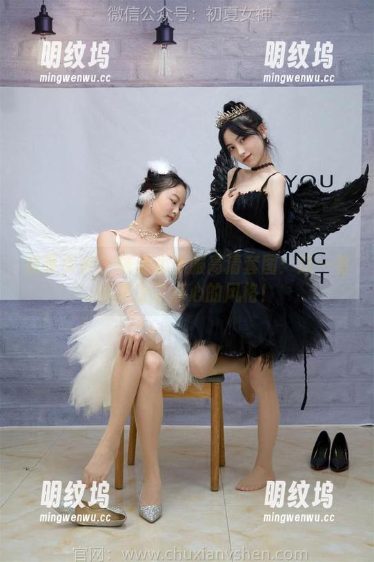 初夏女神-依依 初夏女神 - 依依水手服高清套图:这一看就是上了点心的风格!