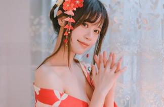 想看牛仔裤的魅力?千反田鹿子的写真资源带你飞