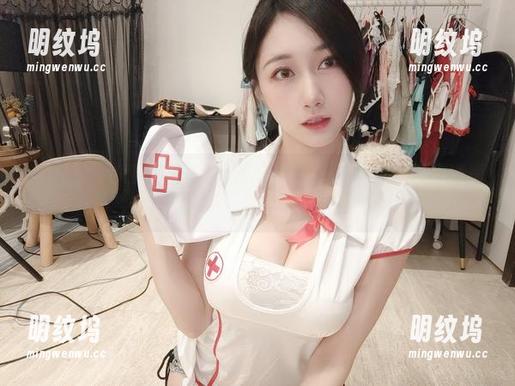小玉吃果冻 微密圈 - 小玉吃果冻的豹纹拼图:每一片都值得你细细品味