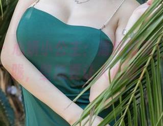 尤蜜荟 – 心妍小公主:清纯写真,拒绝朦胧,壁纸要让人心动!