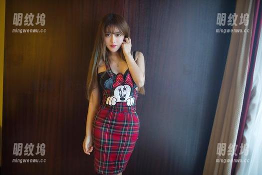 推女郎-李丽莎 推女郎 - 护士与光影:李丽莎的写真更新,温馨无限!