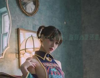 星黛鹿鹿i:平安集锦里的cos图册,甜到心里还是心累?