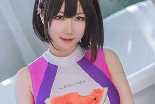 定制图集就像夏日穿搭:是本末末的莱莎泳装,怎能不看?