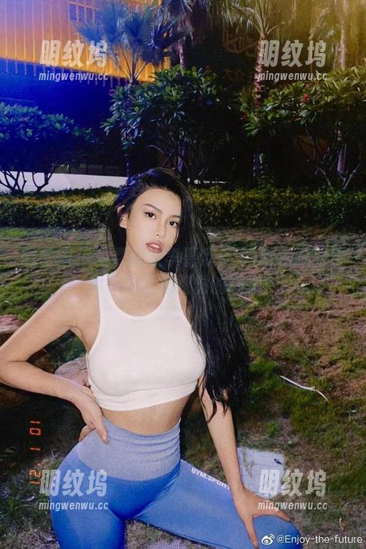 李嘉欣97 微密圈 - 免费获取李嘉欣97的粉色魅力合集,简直是视觉的糖果!