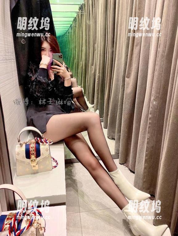 微密圈 - 图集里的林子喵Lynne：自拍界的‘打怪升级’！