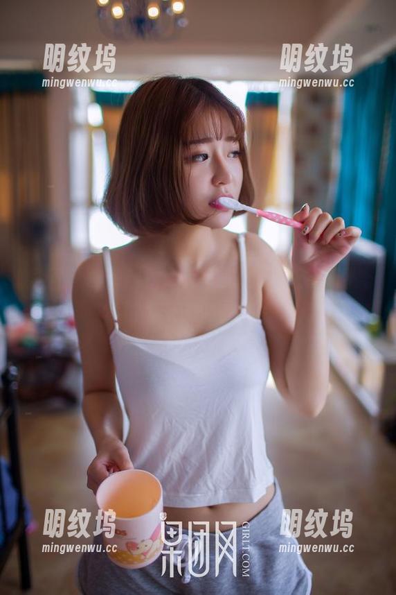 果团网-酸酱兔 果团网 - 一起探索无圣光的酸酱兔,温柔套图带来的心灵触动。