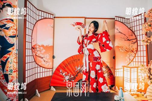 果团网 果团网最新更新:蔷薇女神的迷人身影,居然让人想多看几眼!