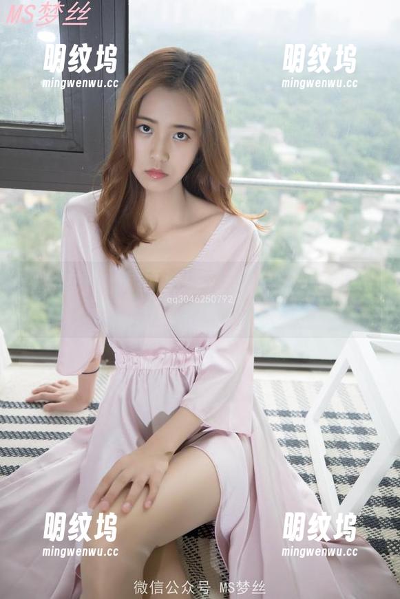梦丝女神-凌凌 梦丝女神 - 表面清纯,内心奔放:凌凌水手服肉丝照片合集