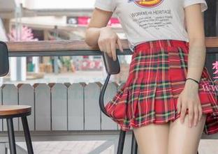 梦丝女神 – “晓晓校服”的原图——我不是在怀旧,只是在沉醉于这一瞬间的美好