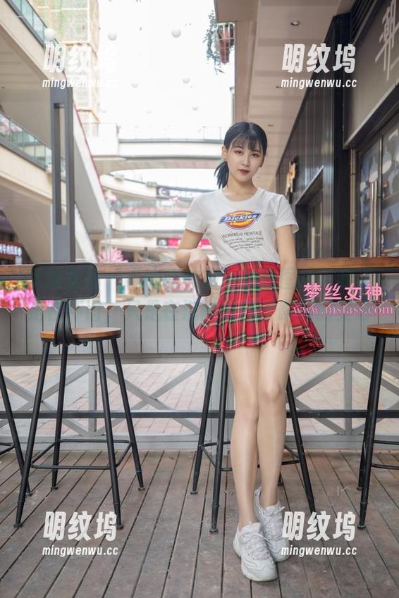 梦丝女神-晓晓 梦丝女神 - “晓晓校服”的原图——我不是在怀旧,只是在沉醉于这一瞬间的美好