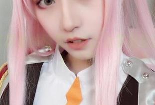 私房写真里的路易九世：沧霁桔梗的奇思妙想展