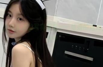 微密圈 – 火龙果羊的写真图集——姐姐的魅力,心跳加速中