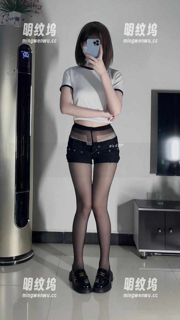 白龙猫女 微密圈 - 最新合集!白龙猫女的油光黑丝,黑丝多到能包你一脸