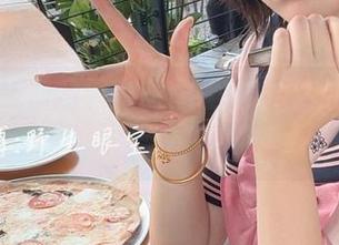 高清画质下的眼酱大魔王w,30D黑丝让人移不开眼