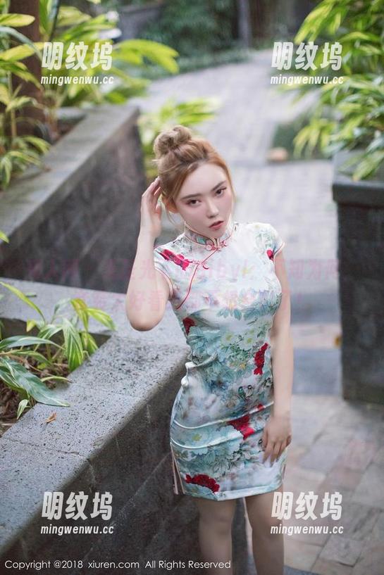 秀人网 - 无圣光下的Sibyl：不知为何，套装太好看我都不想合影了！