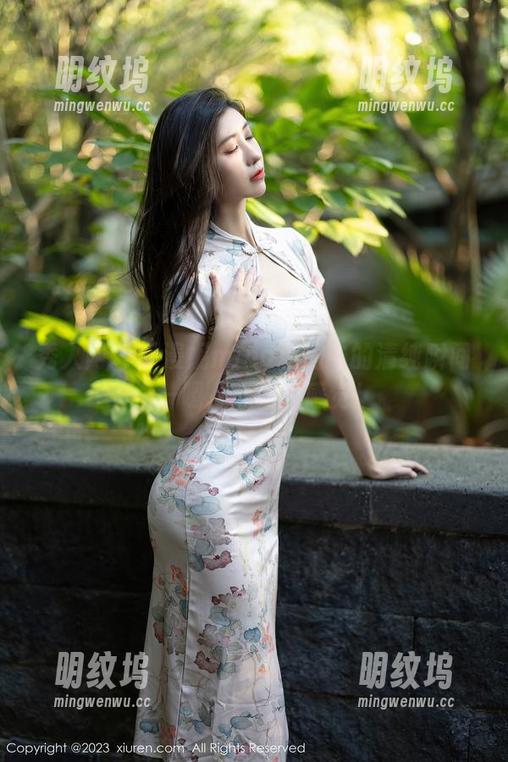 秀人网-乔漫妮mina 秀人网 - 乔漫妮mina私拍中的清纯瞬间——嗯,心动的感觉!