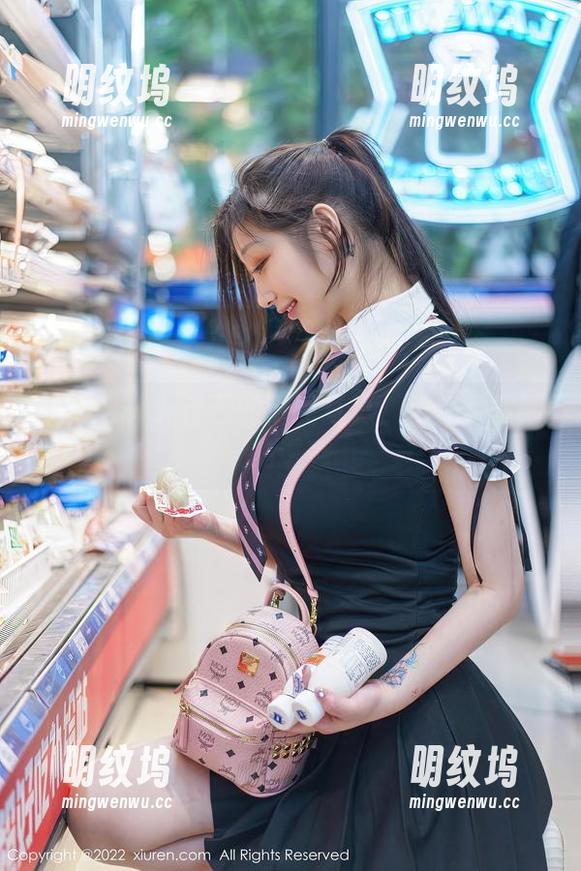 秀人网-叶佳颐 秀人网 - 叶佳颐的清纯写真:甜蜜又微妙的诱惑