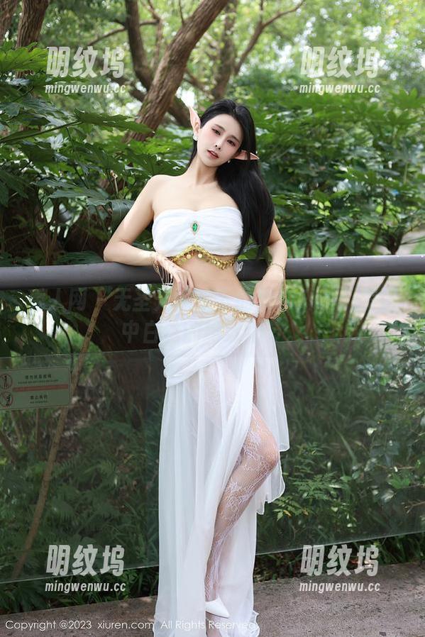 秀人网-奈奈Fox 秀人网 - 无圣光照耀下的奈奈Fox:美图中白丝的绝妙细节。
