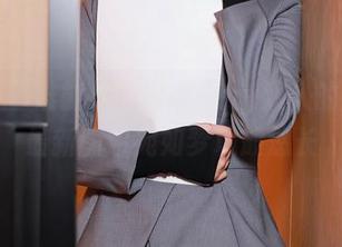 秀人网 – 谁能抵挡娜娜子yy双人的魅力?最新图包宛如梦境般悠长