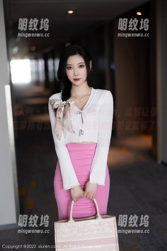 秀人网 - 写真里的安然anran，能够让你忘却所有烦恼——只是看她的美足就够了！