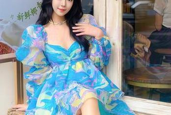 秀人网 – 小果冻儿的原图集:在大理的旅拍让我每次打开手机都像在度假,壁纸完美!
