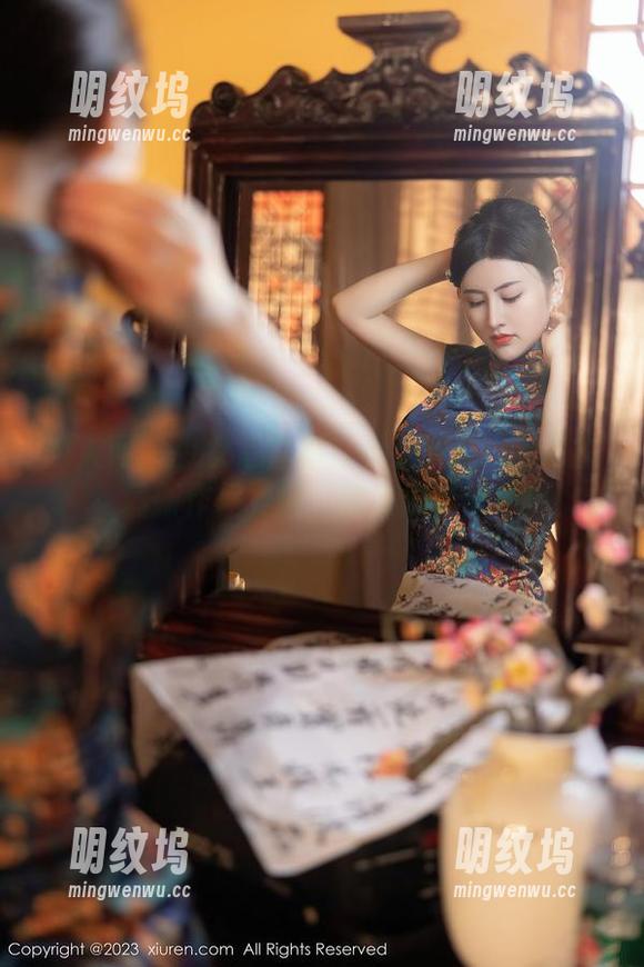 秀人网-小海臀Rena 秀人网 - 少女心炸裂!小海臀Rena内衣最新作品更新,快来刷新吧!