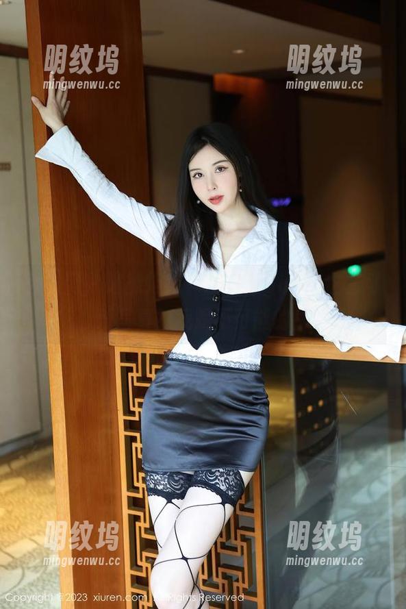 秀人网 - 谁能拒绝“拍黄瓜girl”这套可爱写真？我是不可能的！