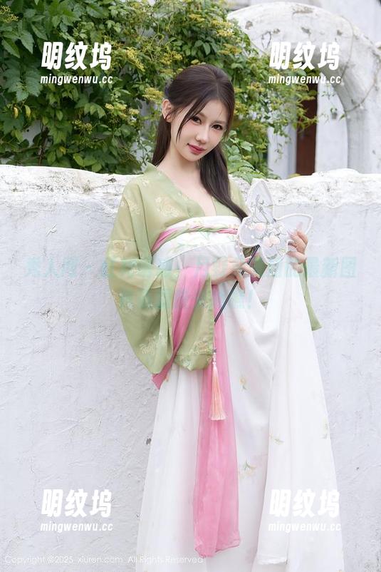秀人网-月野兔美妞 秀人网 - 红裙诱惑,月野兔美妞的最新图包资源快来瞧瞧!