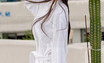 秀人网 – 林乐一的私房画卷：和服交织的色彩与情感