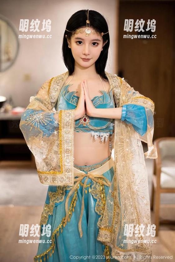 秀人网-猫咪巨臀妹妹 秀人网 - 在猫咪巨臀妹妹的职业装里找到自我——原图赏析