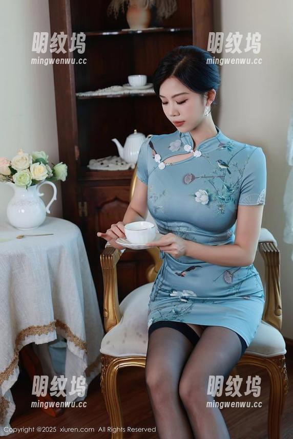 秀人网-王俪丁小宝贝 秀人网 - 居然在王俪丁小宝贝的写真中发现了剧情,太意外了吧!