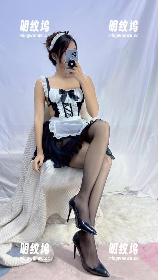 纪念小小v 微密圈 - 纪念小小v的眼镜:是不是我也该试试这风格的写真作品?
