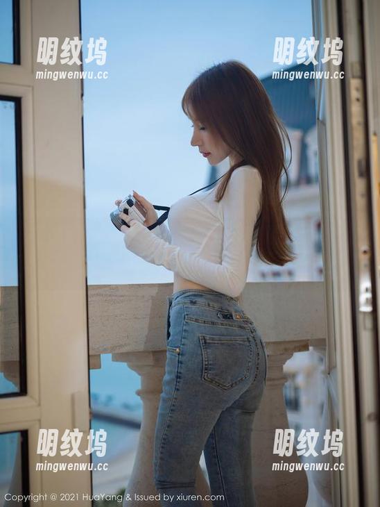 花漾show-小海臀Rena 花漾show - 小海臀Rena的夏天原图,私拍中的欢乐比西瓜还甜!